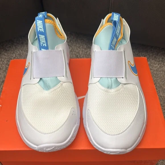Nike Kids Flex Runner 3 White/University Blue Sz 7Y NEW - Picture 3 of 5